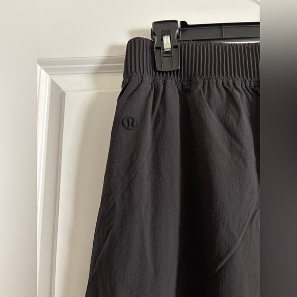 NWT lululemon athletica Stretch Woven Wide-Leg High-Rise Crop Pant - Picture 3 of 10